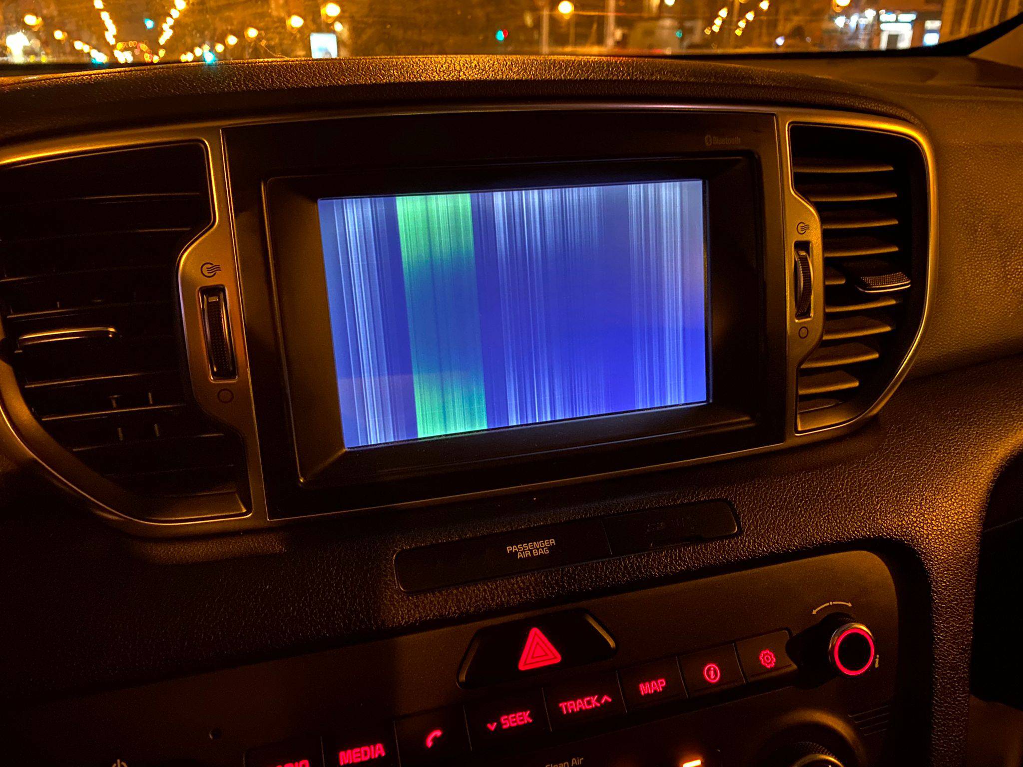 Navegador con pantalla rota